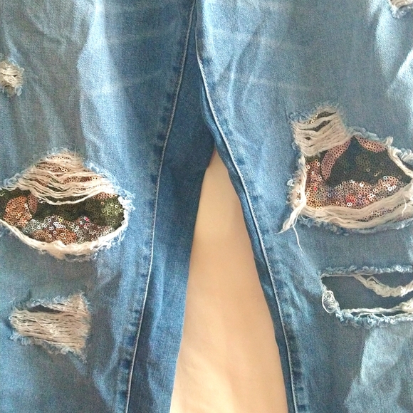 Denim - Picture 2 of 6
